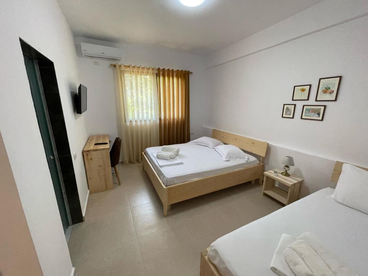 Xho'S Forest Guest House Berat Kamer foto
